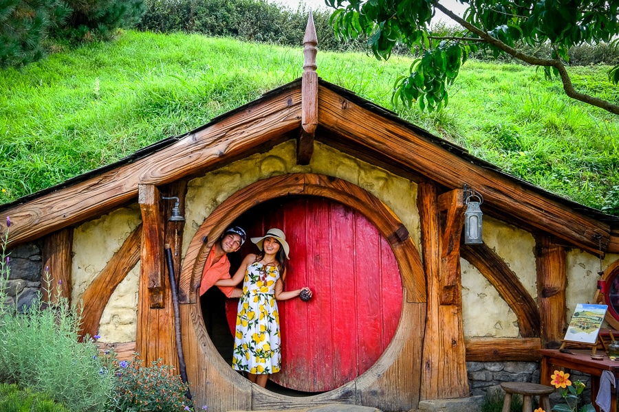 Hobbiton movie set in New Zealand, theworldtravelguy.com