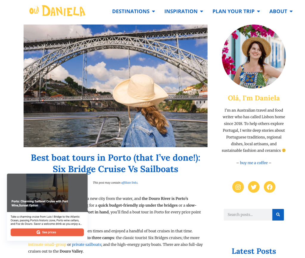 A “Best boat tours in Porto (that I’ve done!): Six Bridge Cruise Vs Sailboats” article on the Olá Daniela blog with affiliate links on the “intimate small-group” and “private sailboats” phrases 