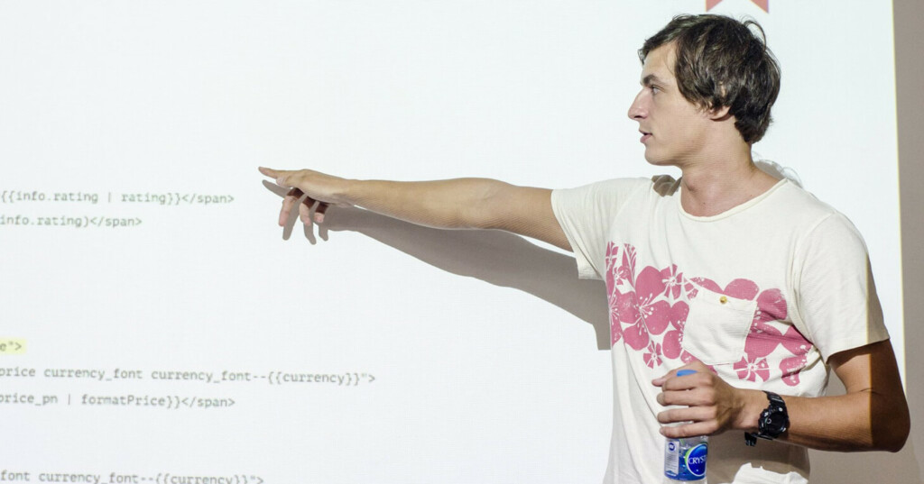 Перейдём на ты: Игорь Вечканов, веб-разработчик